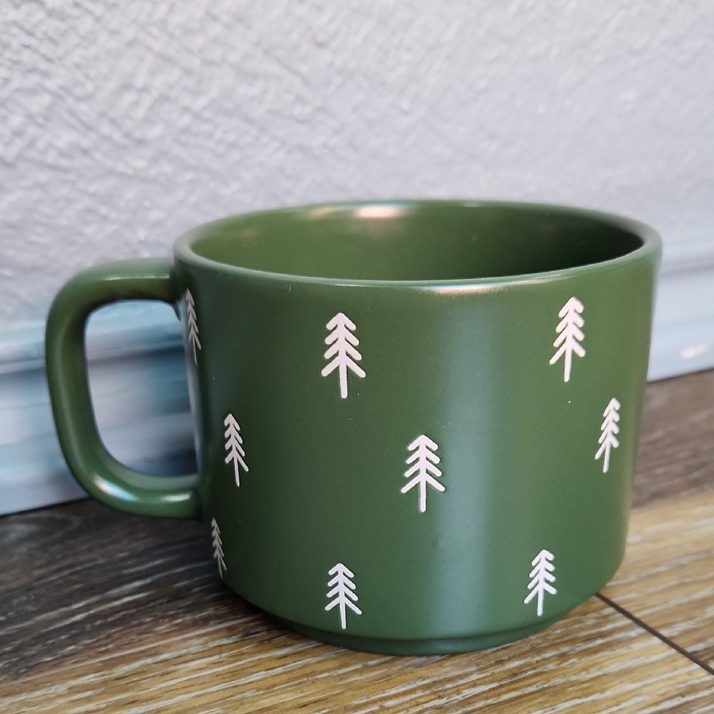 Tree Soup Bowl Green White Christmas